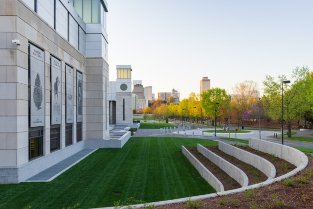 Tn State Library Outside